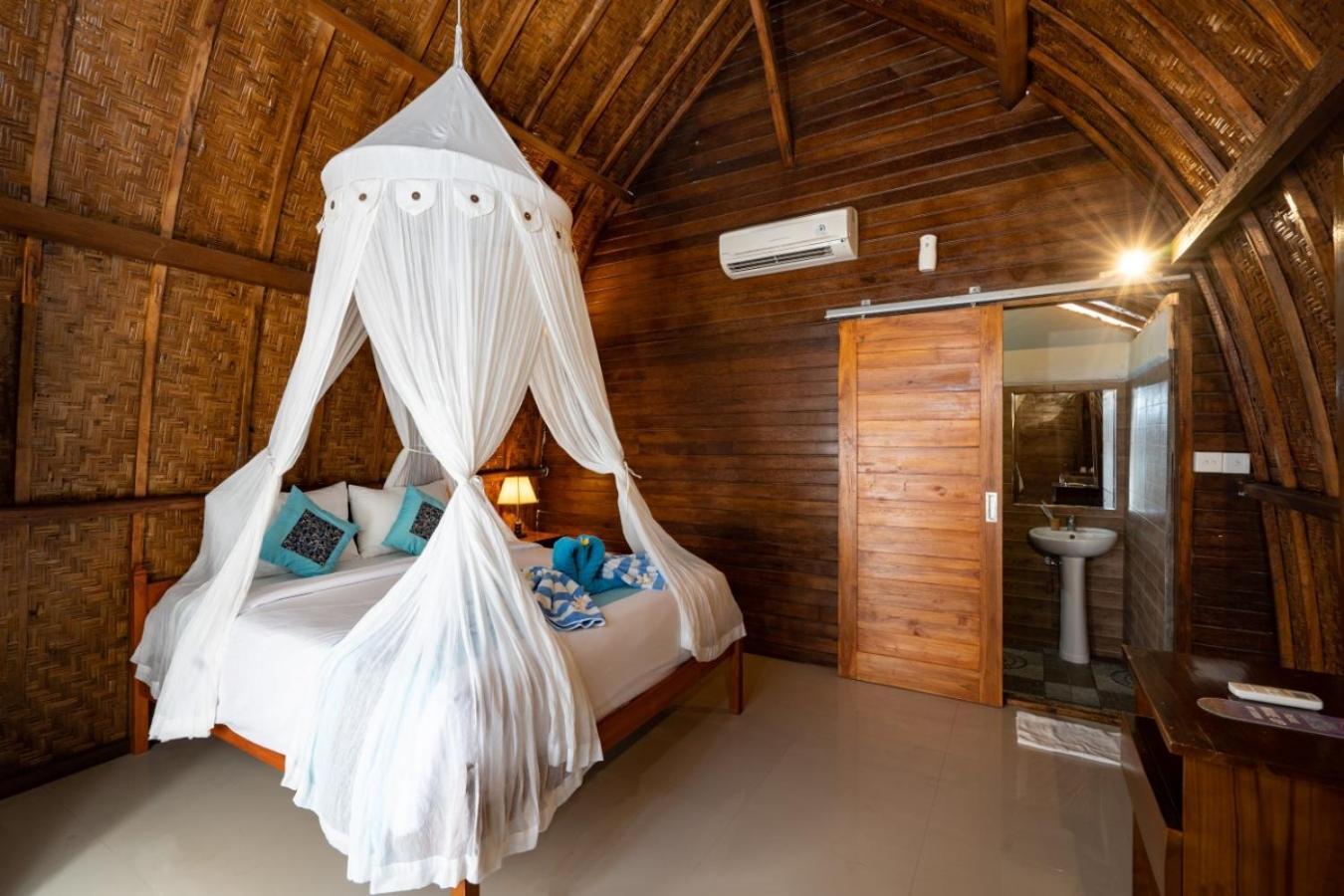 Sundi Ocean Bungalow By Abm Toyapakeh Esterno foto